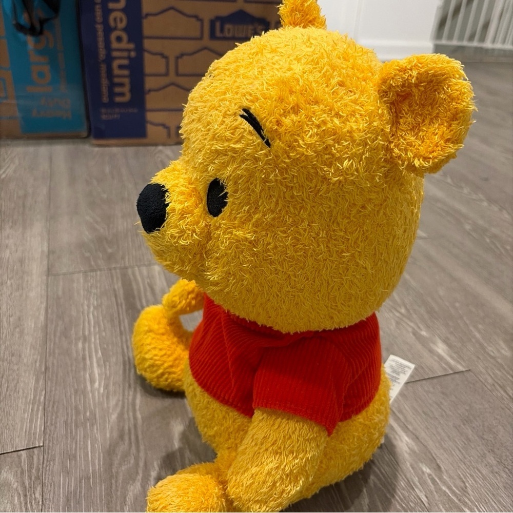 Winnie the Pooh Weighted Plush Toy - Yellow and Red - Picture 3 of 5